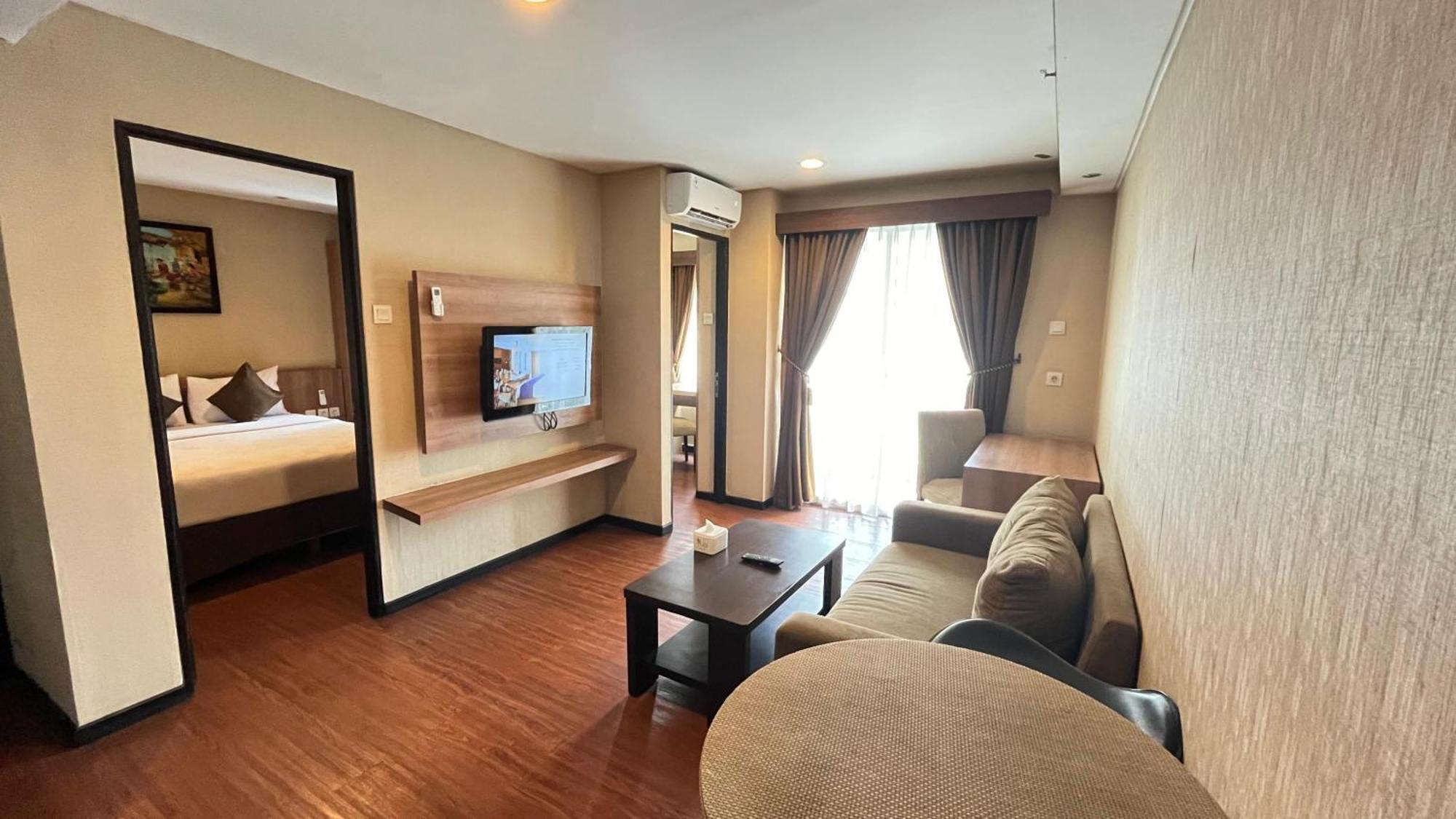 Nemuru Grand Serpong Panunggangah 外观 照片