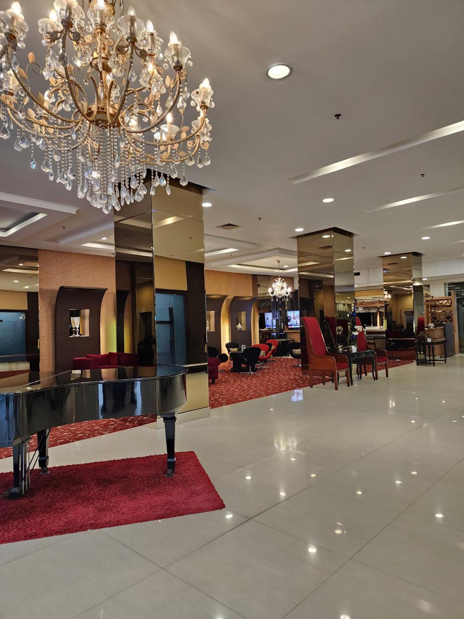 Nemuru Grand Serpong Panunggangah 外观 照片